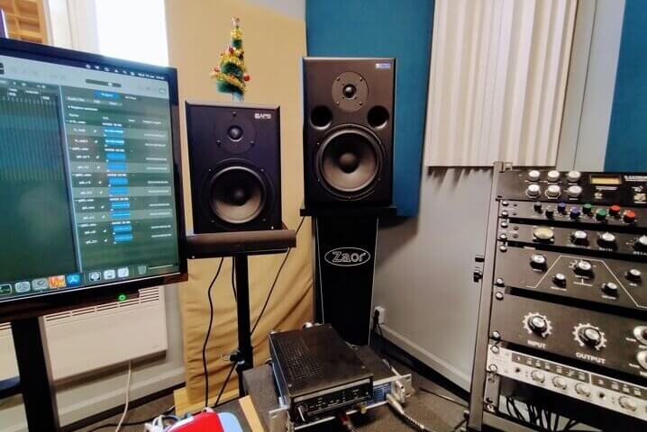 Domowe studio nagrań - prawda o monitorach odsłuchowych