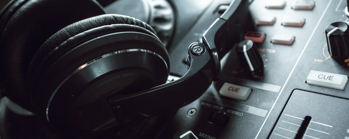 Jak uzyskać szeroki miks utworu muzycznego?